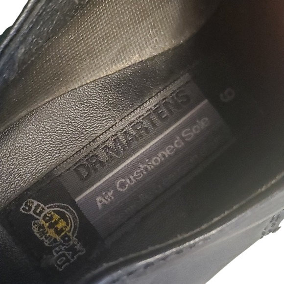 Dr. Martens 9264 Air Cushioned Sole Womens Shoes Black Leather Size 6 ENGLAND - Picture 3 of 15